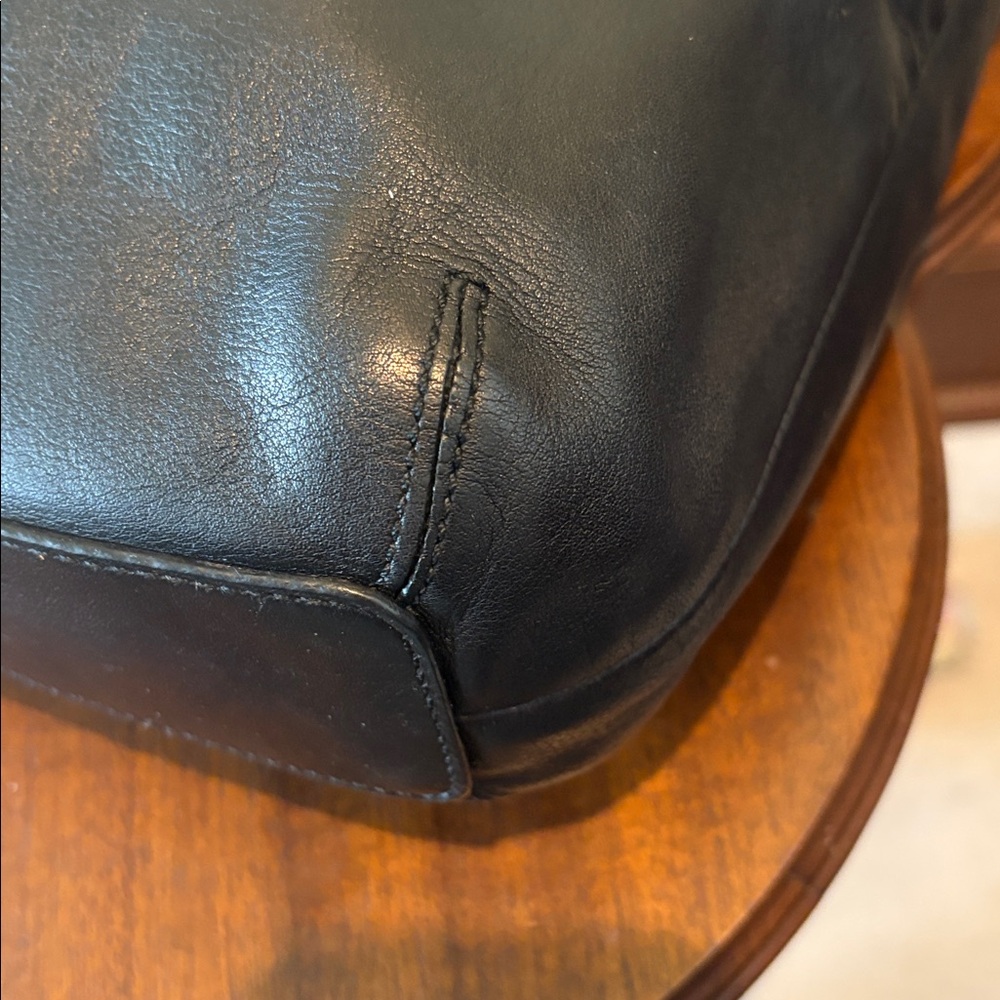 Coach  Vintage shoulder bag  F13764
Pleated front thick smooth leather black EUC - Picture 12 of 17